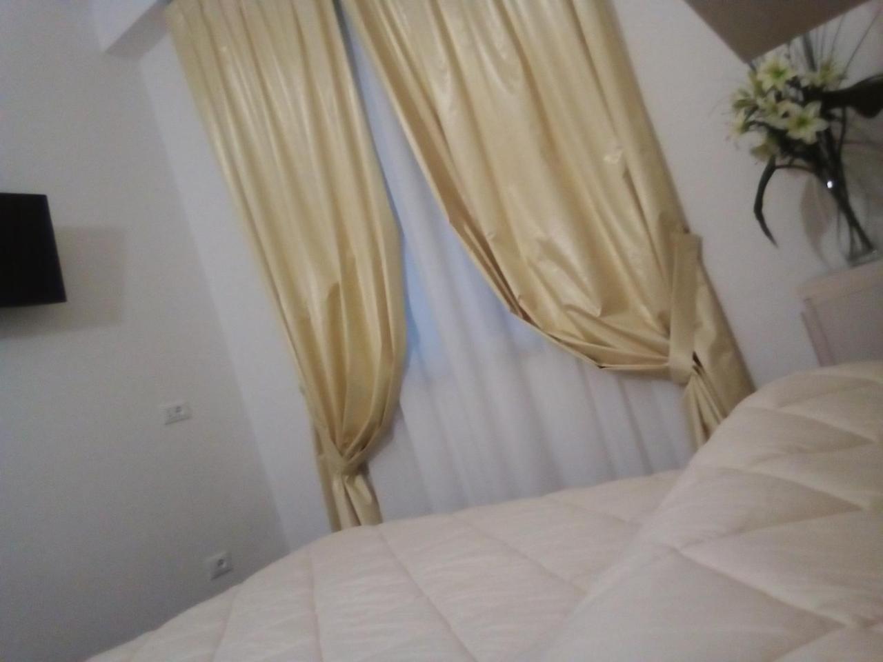 Officina Urban Sleep Bed & Breakfast San Benedetto del Tronto Bagian luar foto